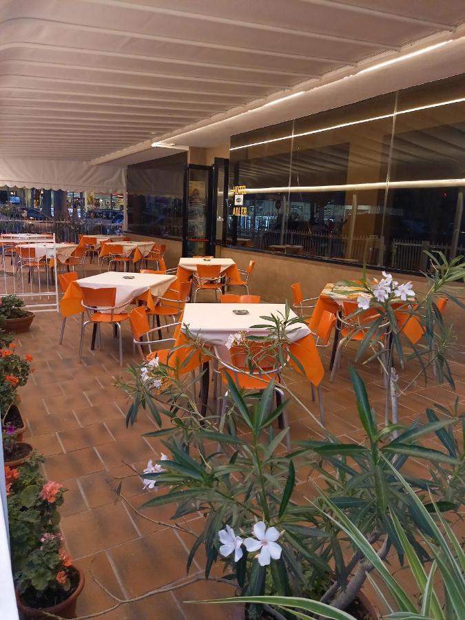 Hotel Adler Rimini Exterior photo