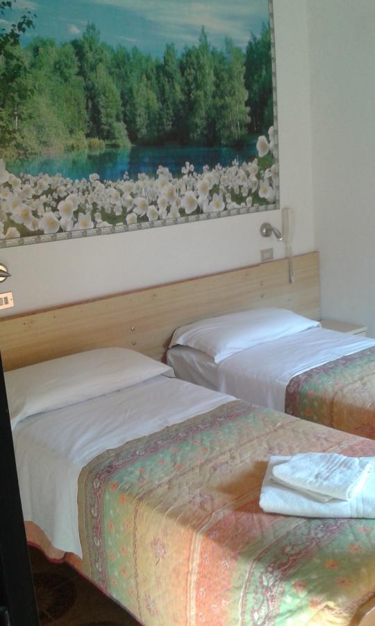 Hotel Adler Rimini Exterior photo