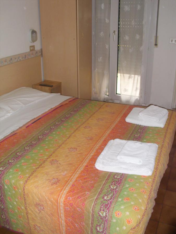Hotel Adler Rimini Exterior photo