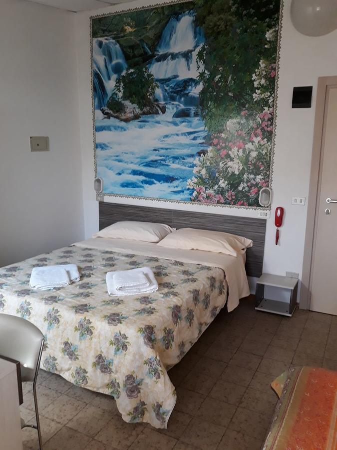 Hotel Adler Rimini Exterior photo